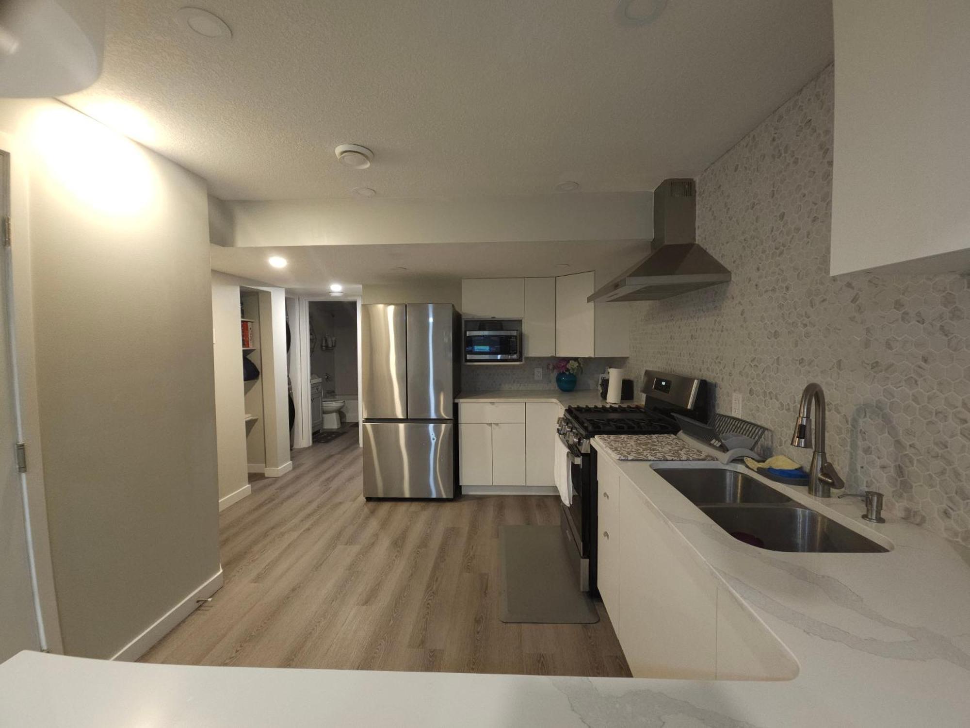 Cozy 2 Bedroom Suite, Queen Beds, Near The Airport Edmonton Dış mekan fotoğraf