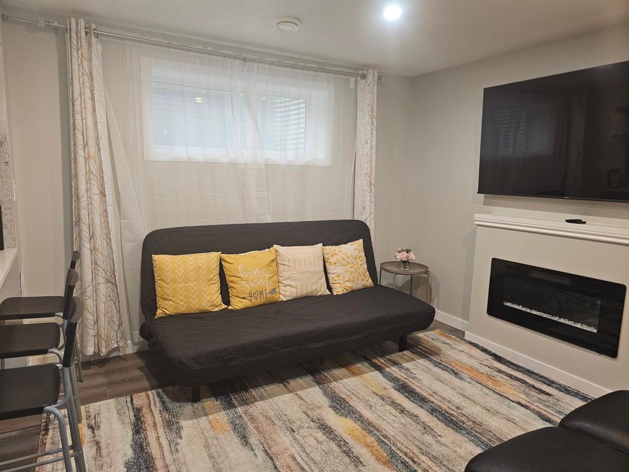 Cozy 2 Bedroom Suite, Queen Beds, Near The Airport Edmonton Dış mekan fotoğraf